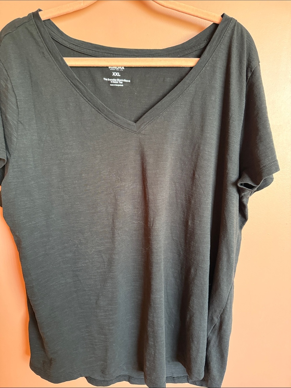 Sonoma Black V-Neck Short Sleeve Tee
